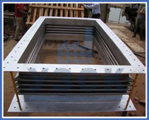 прямоугольные линзовые компенсаторы в Новомосковске